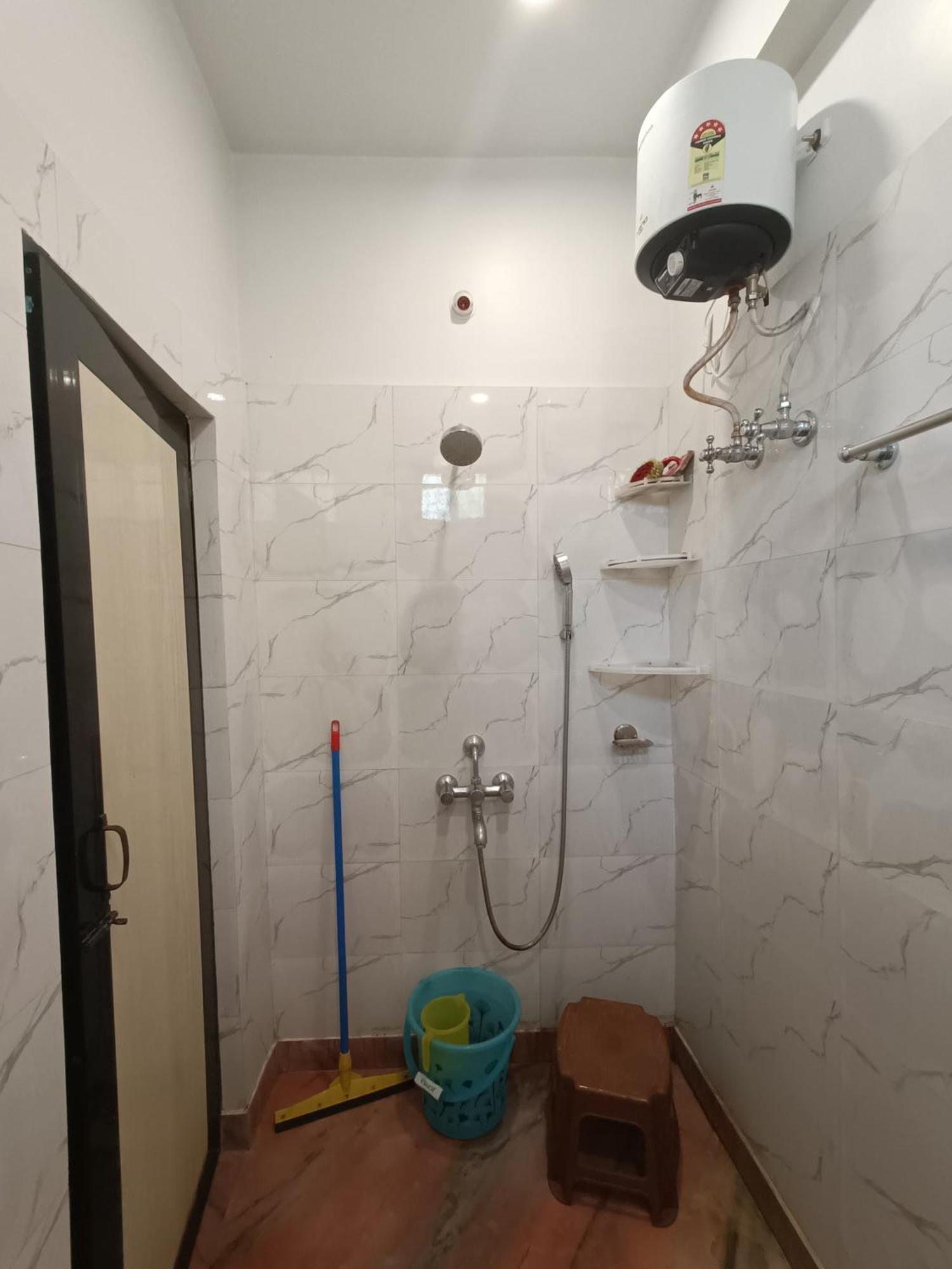 Ujjayanta Homestay Agartala Buitenkant foto